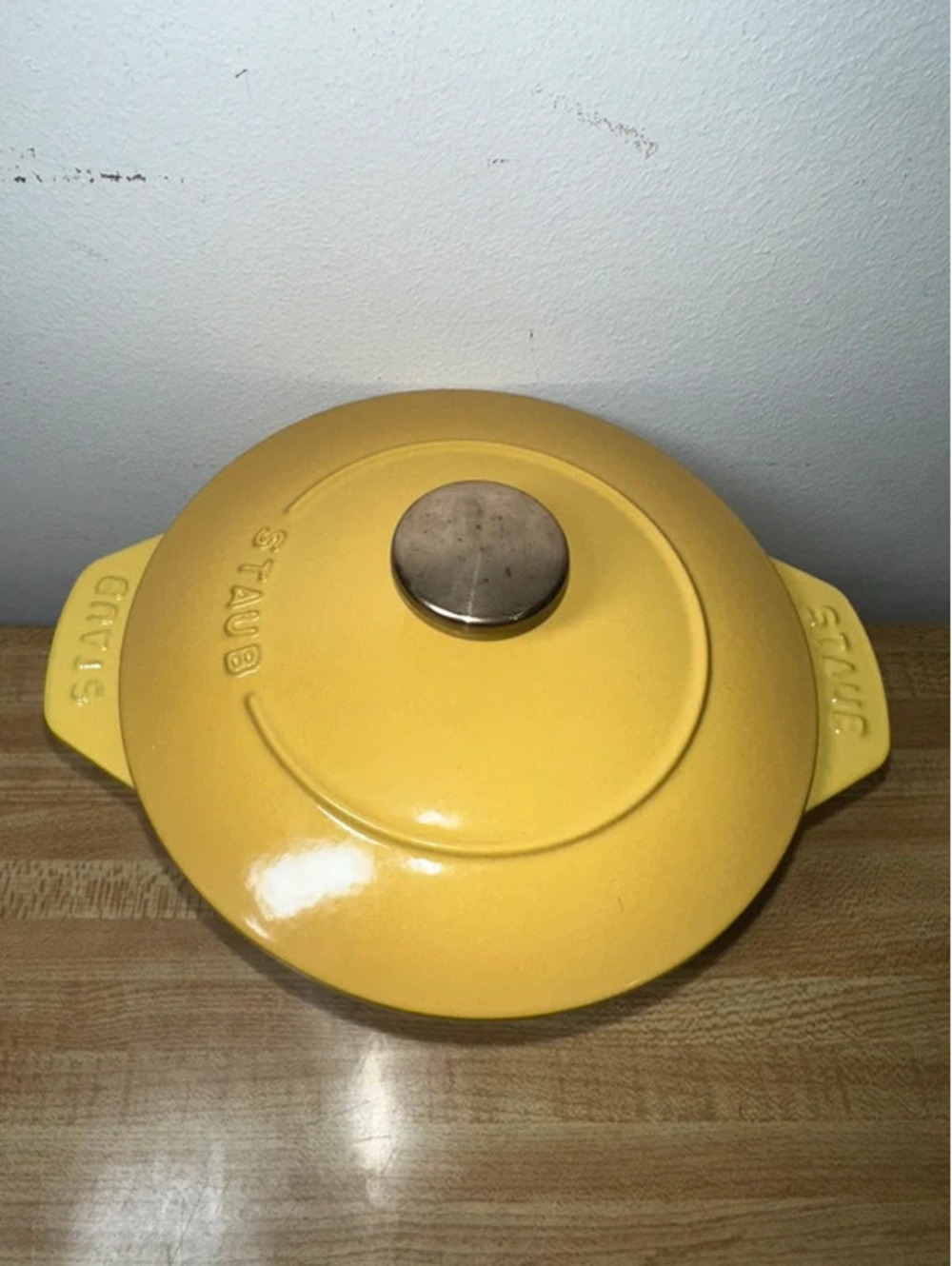 Staub Cast Iron 1.5-Quart Petite French Oven - Picture 2 of 11